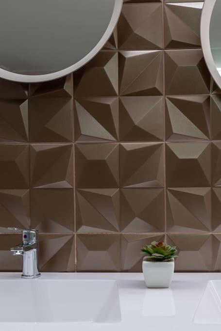 Premium Apartment By Hi5-King Street'S Luxury Budapesta Exterior foto