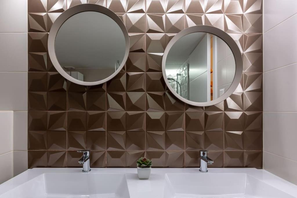 Premium Apartment By Hi5-King Street'S Luxury Budapesta Exterior foto
