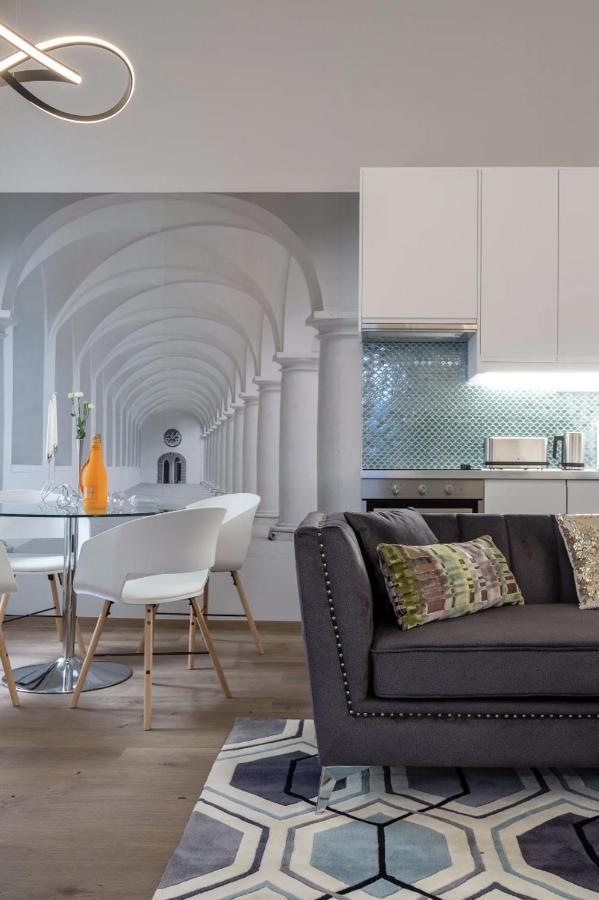Premium Apartment By Hi5-King Street'S Luxury Budapesta Exterior foto